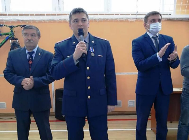 Заместитель начальника исправительной колонии №6 УФСИН Чувашии, кандидат в мастера спорта по самбо и дзюдо Евгений Московкин, принял участие в республиканском турнире по самбо