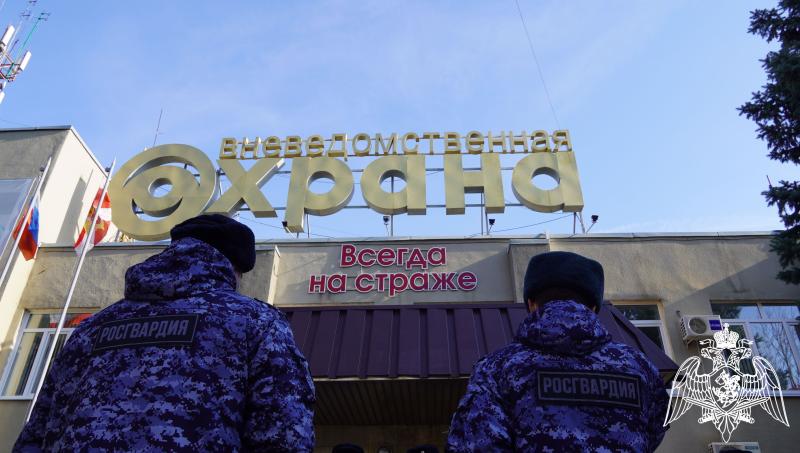 В Саратове сотрудники Росгвардии задержали молодого человека, уклонившегося от военной службы