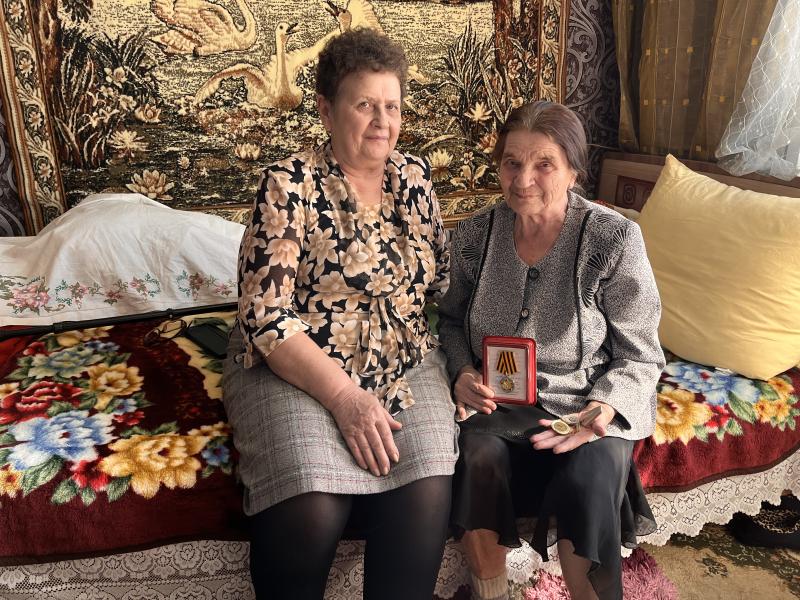 Росгвардейцы познакомились с ветераном вневедомственной охраны Тувы