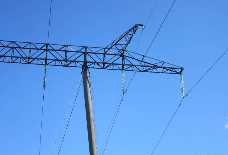 «Россети» установили новую изоляцию на линии 220 кВ в ХМАО