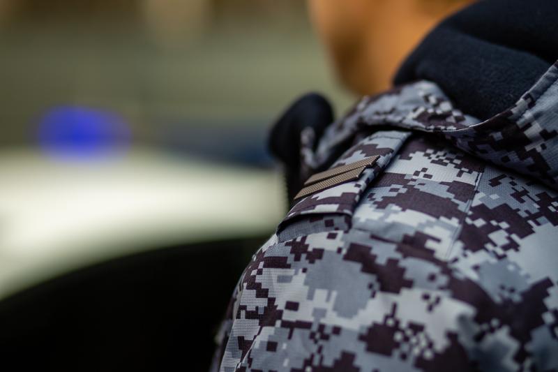 Росгвардейцы задержали мужчину, который после проигрыша разбил монитор в краснодарской букмекерской конторе