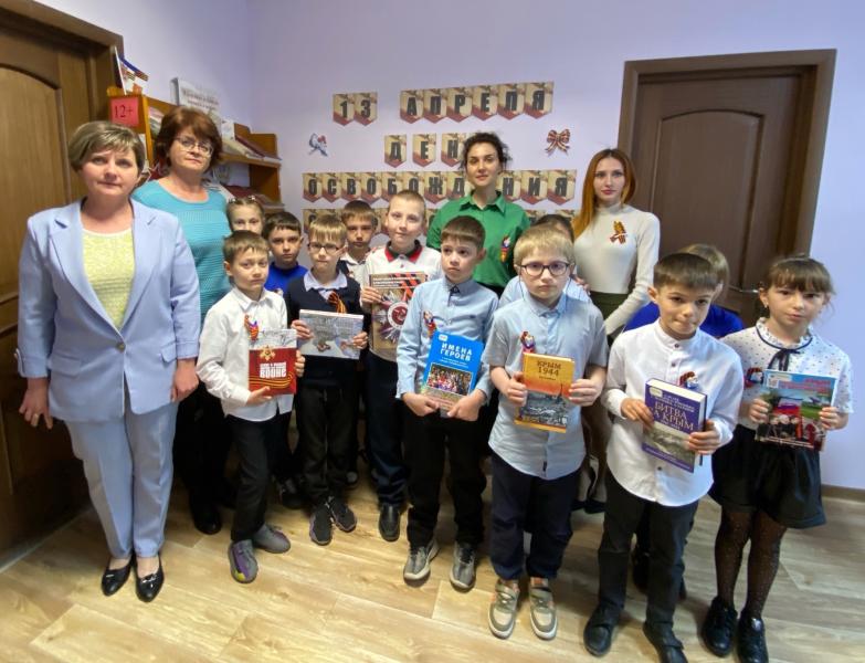 Час благодарной Памяти «Салют над городом в честь праздника Победы»