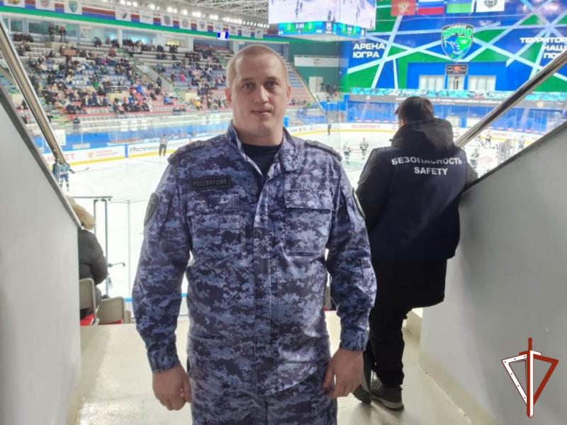 Росгвардия обеспечила общественную безопасность на матче ВХЛ в Ханты-Мансийске