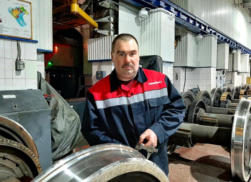 Работник СЛД «Барабинск» удостоен занесения на городскую Доску почета