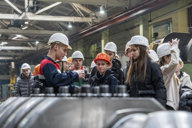 Весна в Желдорреммаше – время встречи гостей