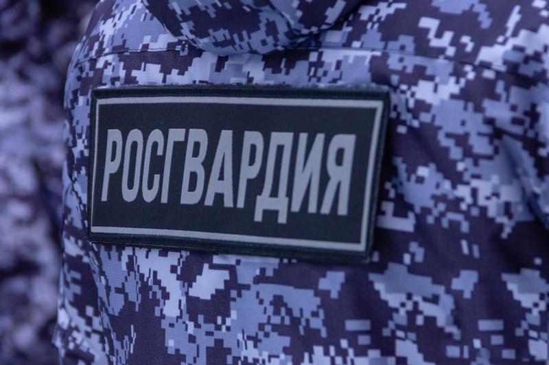 Росгвардейцы помогли вернуть подростку утерянный сотовый телефон