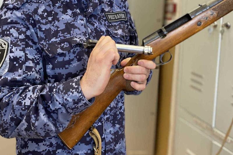 За прошедший месяц сотрудники лицензионно-разрешительной работы Росгвардии проверили более 250 владельцев оружия в Мордовии