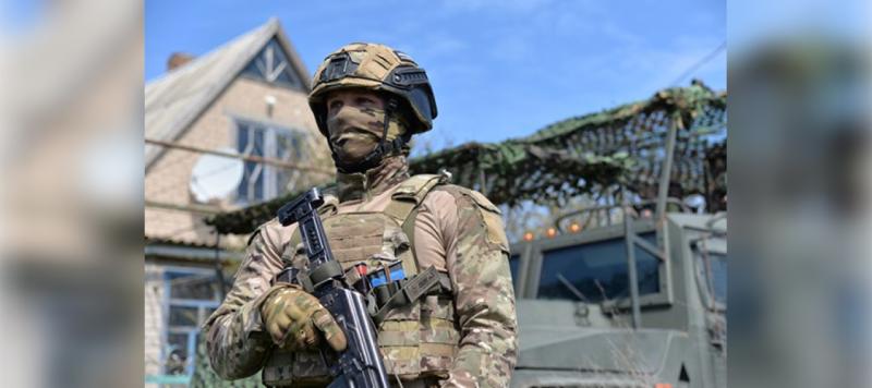 Спецназ Росгвардии обнаружил тайник с оружием в доме боевика ВСУ в Запорожской области