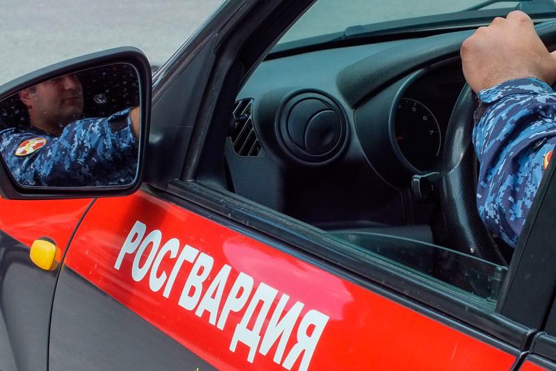 Росгвардейцы задержали мужчину, «нуждавшегося» в детских сосках из гипермаркета