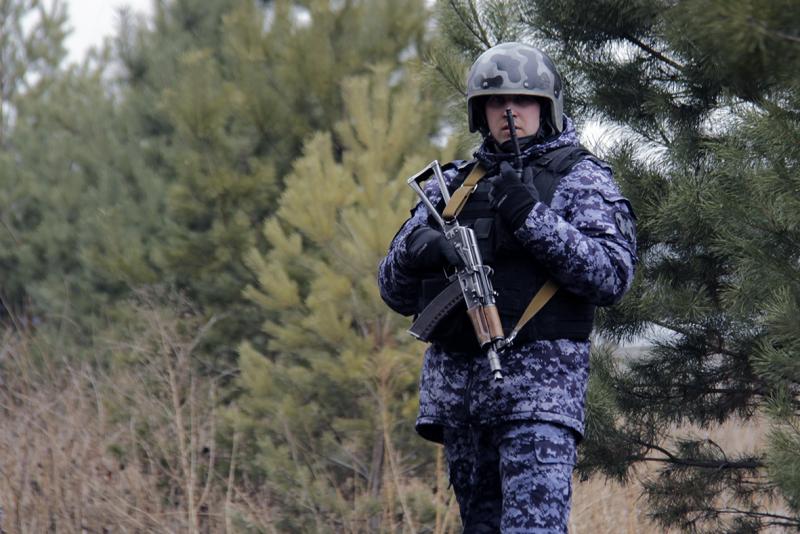 Беловские росгвардейцы задержали устроившего стрельбу на улице мужчину