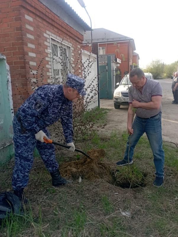 «Сотрудники Воскресенского отдела вневедомственной охраны присоединились к акции 
«Лес Победы»