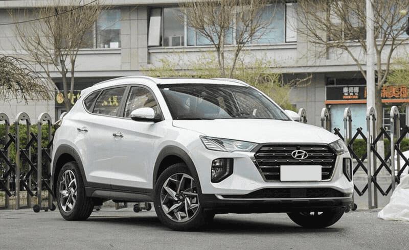 Белый — лидер: названы самые популярные цвета б/у автомобилей в апреле 2025 года