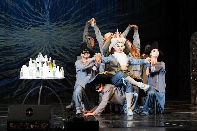 Топ 3 спектакля июня: эмоции и интриги