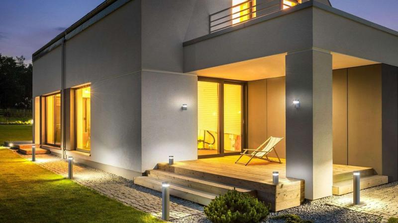 Как выбрать уличное освещение для частного дома?