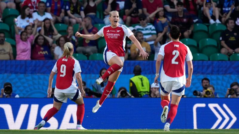 Один удар — один трофей: «Арсенал» переиграл «Барселону» в финале женской Лиги чемпионов