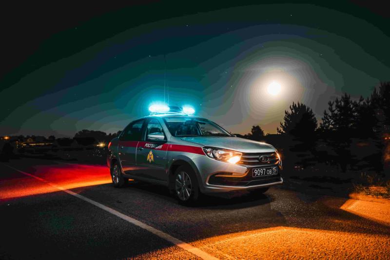 Подмосковные росгвардейцы задержали рецидивиста, незаконно проникшего на территорию закрытого магазина