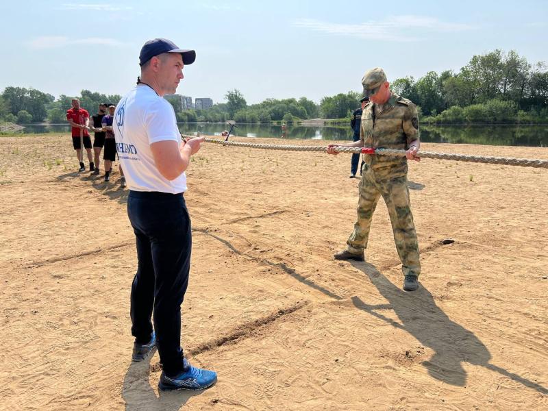 Командное единство обеспечило победу росгвардейцам в турнире по перетягиванию каната