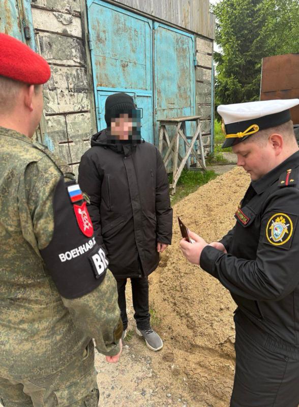 Военные следователи провели рейд по выявлению натурализованных граждан, уклоняющихся от воинского учета