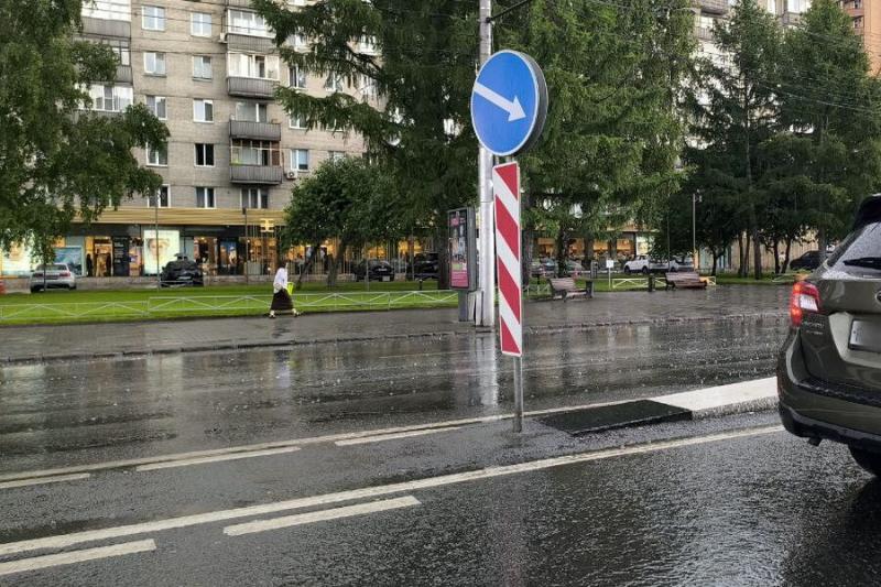 В Новосибирске более 10 человек обратились за помощью после сильного ливня