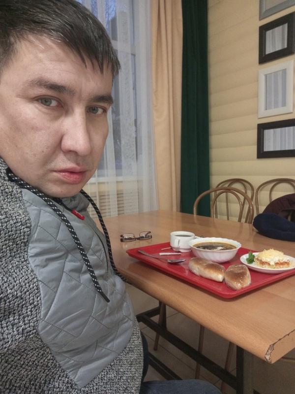 уроды рекламу им писал