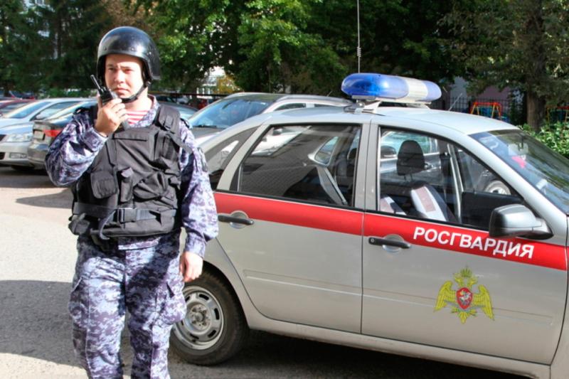 Росгвардейцы задержали предполагаемого виновника в избиении супруги из-за «неоценённого улова»