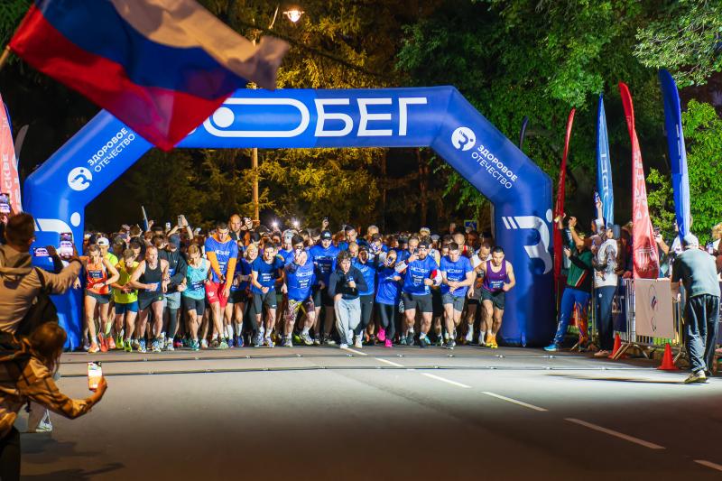 Сотрудники «Национальной Лотереи» приняли участие в ночном «ЗОбеге-2025» ко Дню России