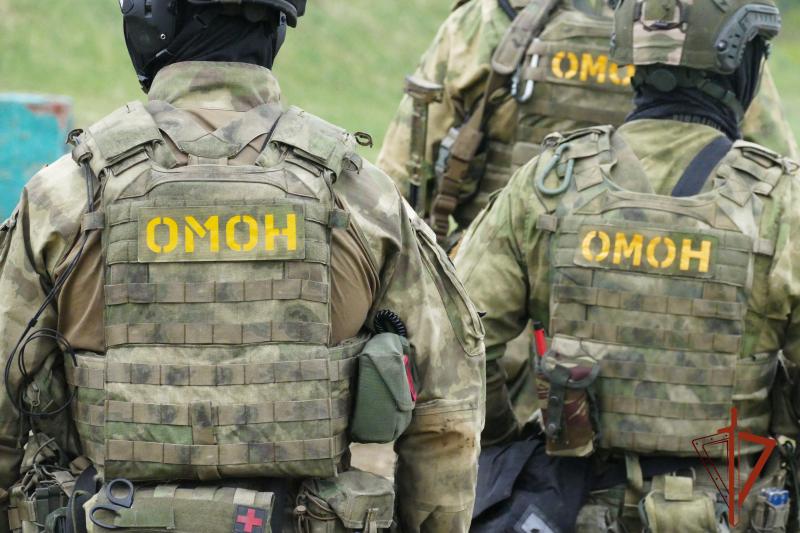 При содействии Росгвардии в Иркутске задержана группа «теневых банкиров»