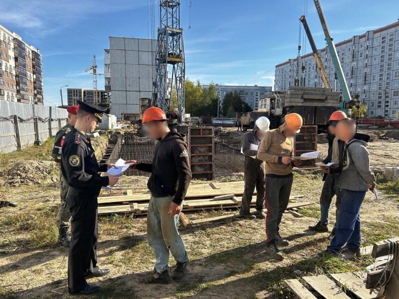 Военные следователи и военная полиция Северодвинска провели совместное мероприятие по выявлению натурализованных граждан, не ставших на воинский учет в Северодвинске
