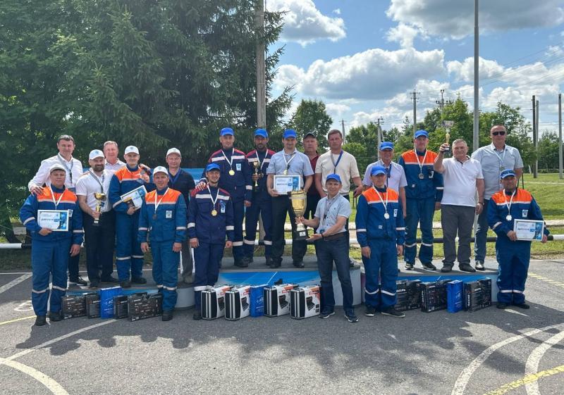 В Центре работ напряжением прошли традиционные общесистемные соревнования среди электромонтеров
