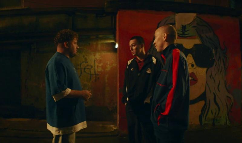 Актеры «Слова пацана» появятся в комедийной сцене сериала «Остаться друзьями»