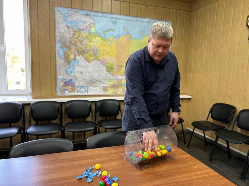 В честь 13-летия компании «ЛокоТех» в сервисном локомотивном депо Сольвычегодск прошла праздничная лотерея