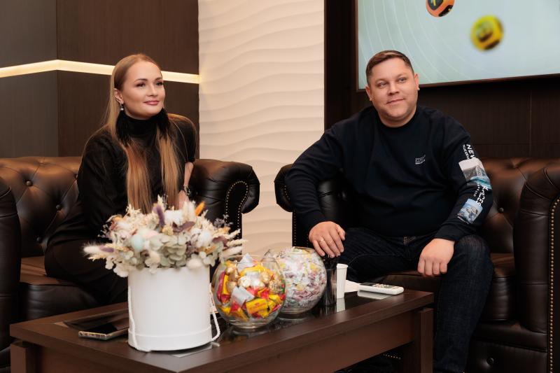 Когда любовь приносит удачу: семья из Омска выиграла в лотерею от «Столото» 30 миллионов рублей и помогла близким