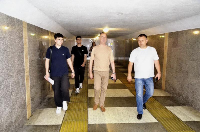 Депутат ЗСК Виктор Тепляков провёл обход  подземных переходов в Центральном районе Сочи