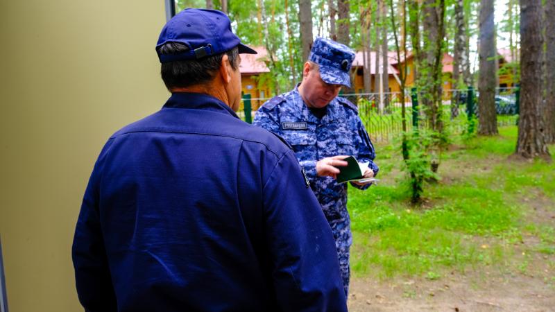 Росгвардейцы проверяют безопасность детских лагерей в Марий Эл