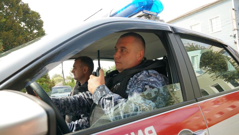 Более 480 раз за неделю брянские росгвардейцы выезжали по сигналу «тревога»