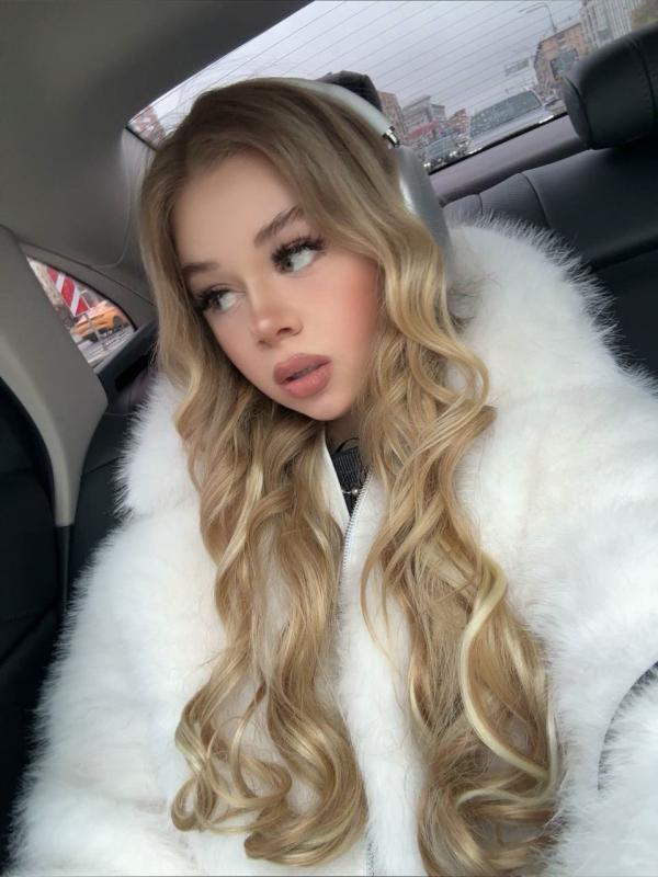 весь вечер неадекватные скандалы никто ничо не делает себе костюм погладить одно провокации работать газете не дают лезут нарочно как чебоксарочку все тогда испортили