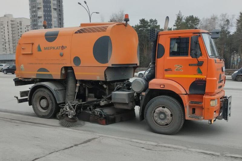 Подметальные машины для улиц Новосибирска поставит курганская компания