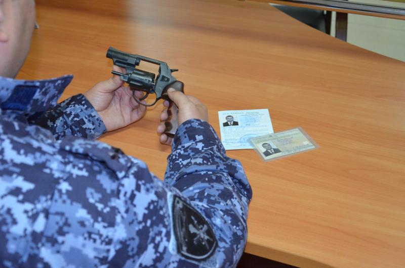 Росгвардейцы за неделю проверили более 70 владельцев оружия в Тамбовской области