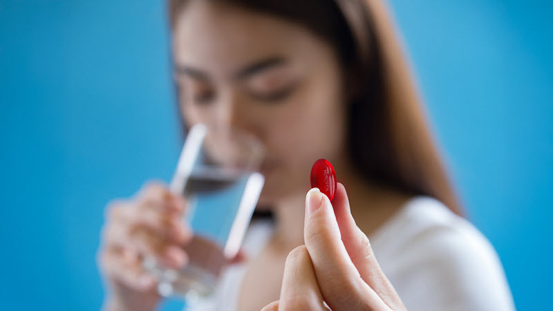 У кого что болит. Как разные поколения справляются с болью?