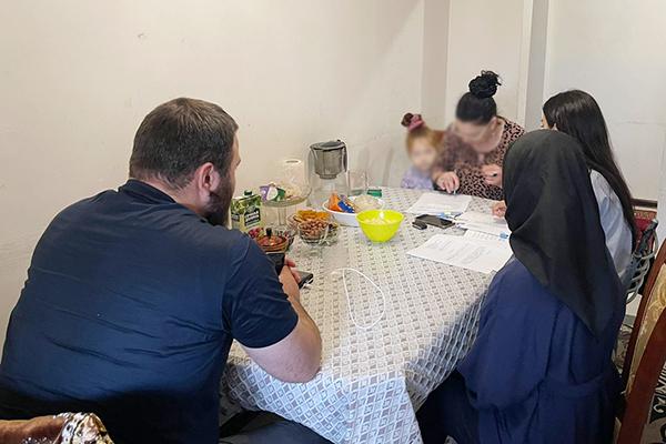 Представители УИИ и комиссии по делам несовершеннолетних Администрации Ленинского района г. Махачкала посетили осужденных женщин, которым предоставлена отсрочка отбывания наказания