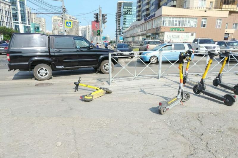 Власти Новосибирска не собираются вводить полный запрет на электросамокаты