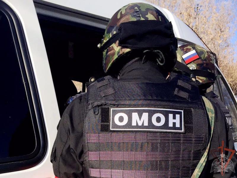 В Иркутской области при силовой поддержке спецназа Росгвардии задержана группа автоподставщиков