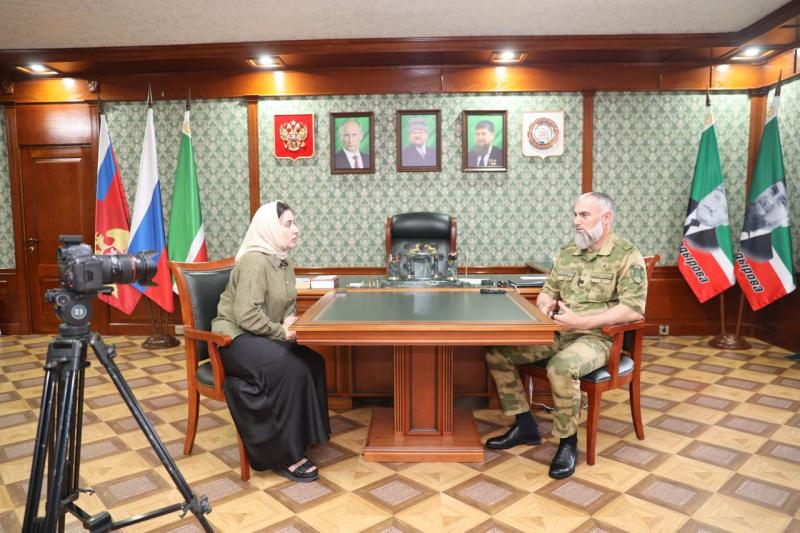 НАЧАЛЬНИК УПРАВЛЕНИЯ РОСГВАРДИИ ПО ЧЕЧЕНСКОЙ РЕСПУБЛИКЕ ДАЛ ИНТЕРВЬЮ РЕГИОНАЛЬНОМУ ТЕЛЕКАНАЛУ