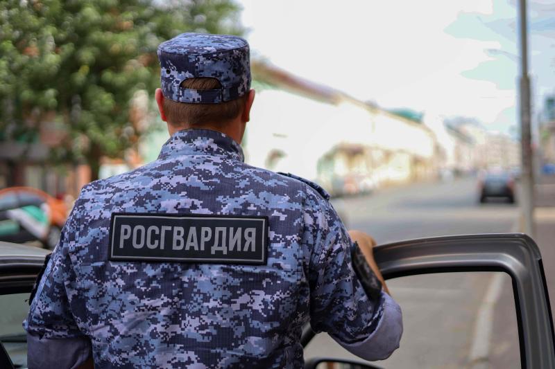 Росгвардейцы пресекли противоправные действия новокузнечанина, преследовавшего бывшую супругу