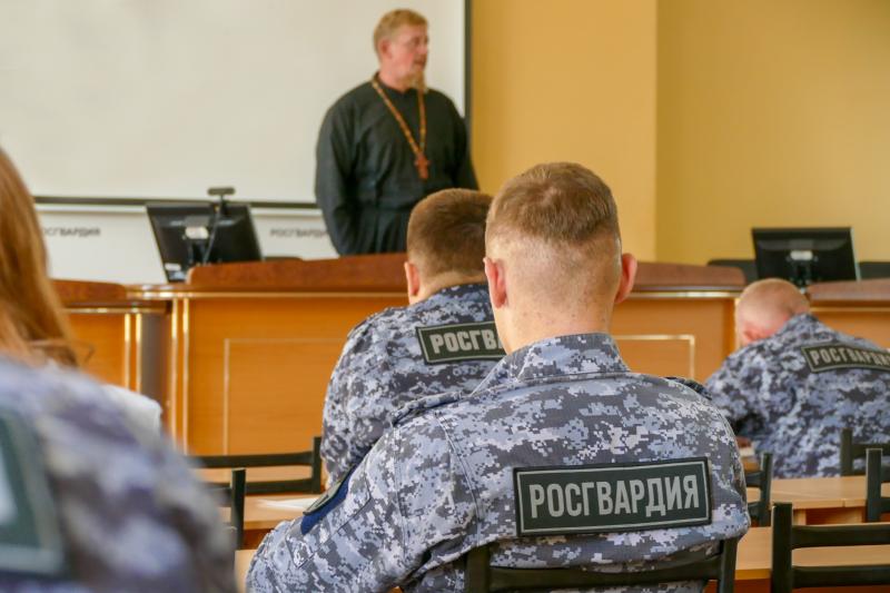 В Кемеровской области отметили День памяти небесного покровителя Росгвардии – святого князя Владимира