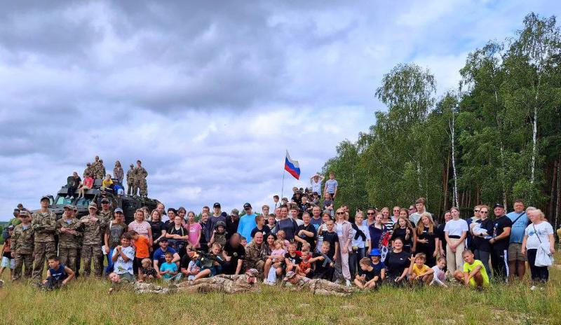 В Подмосковье сотрудники Росгвардии организовали спортивно-патриотический праздник для жителей региона 