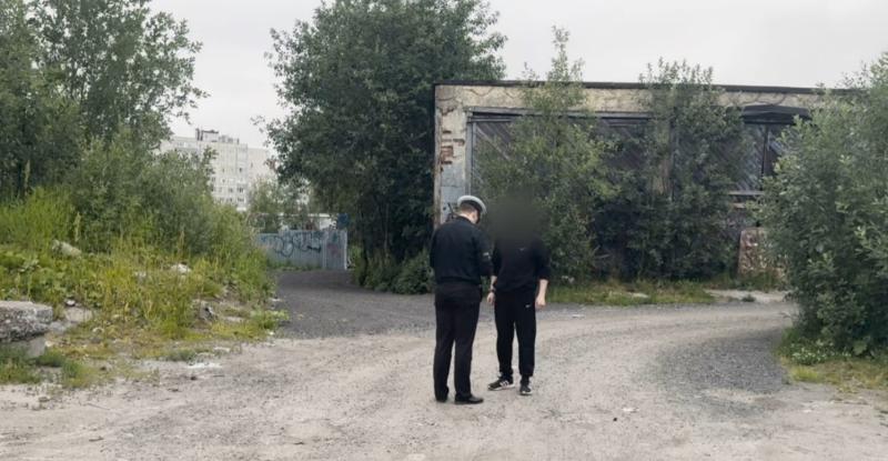 В Мурманске проведен рейд по выявлению натурализованных граждан, не вставших на воинский учет