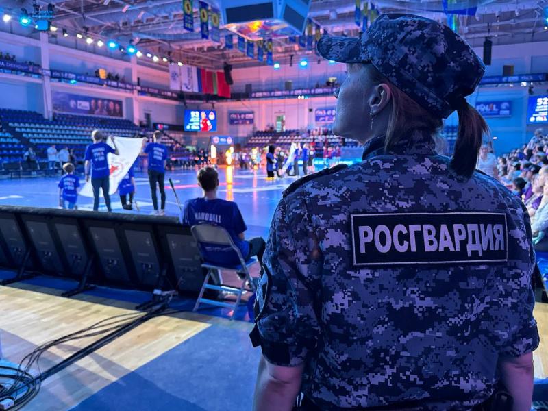 Сотрудники Росгвардии обеспечили безопасность проведения охраны общественного порядка в Подмосковье