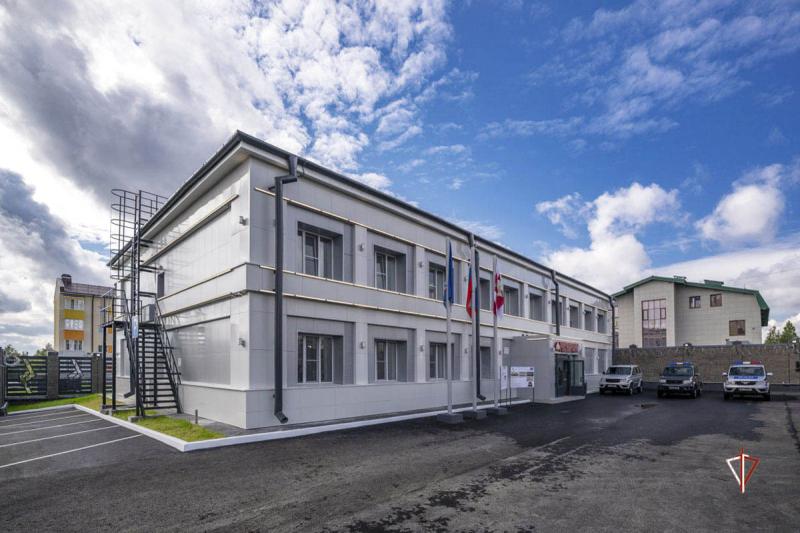 В Ноябрьске открыли обновленное здание спецподразделения ОМОН «Ямал»