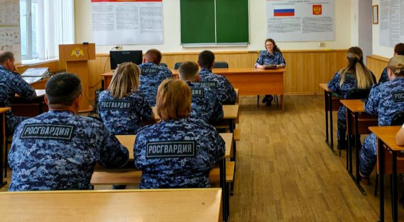 В Марий Эл прошел Единый день правовых знаний для сотрудников Росгвардии